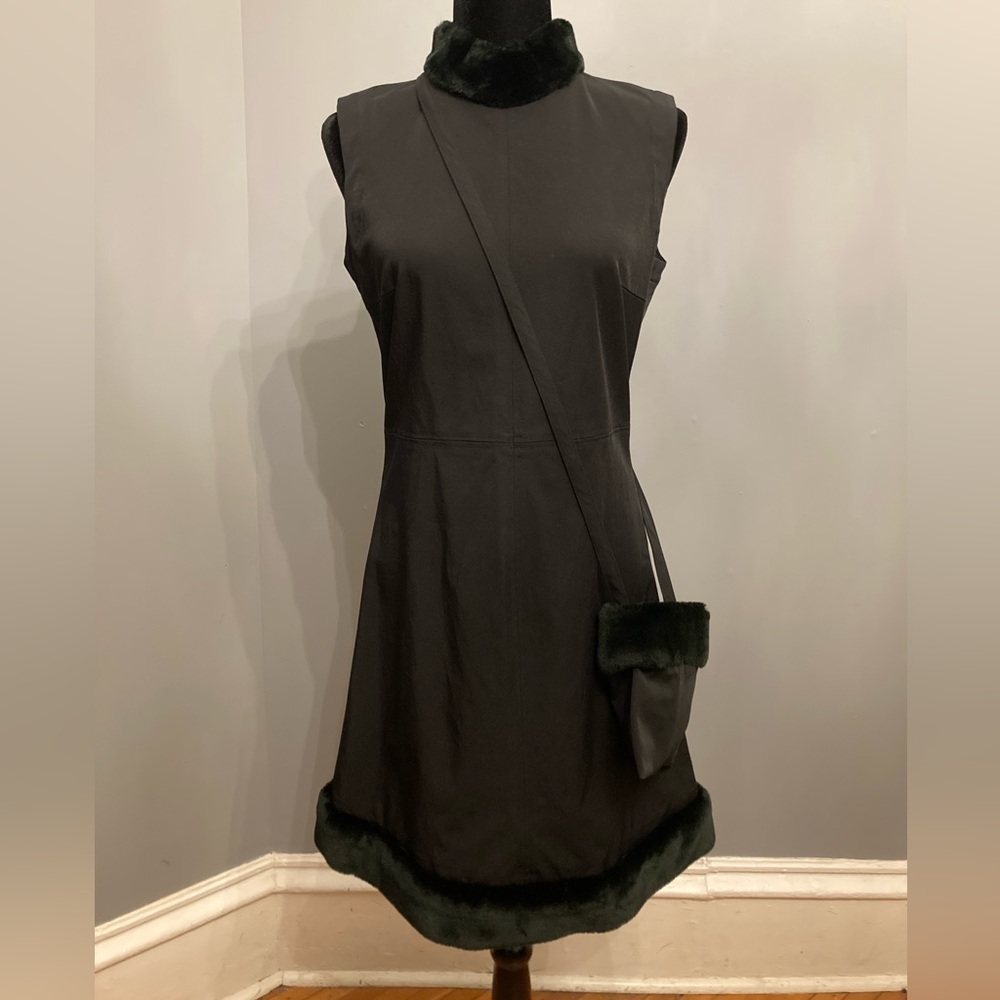 SIMON CHAN Black Shift Dress w/ Faux Fur Trim and Matching Pouch, size 4